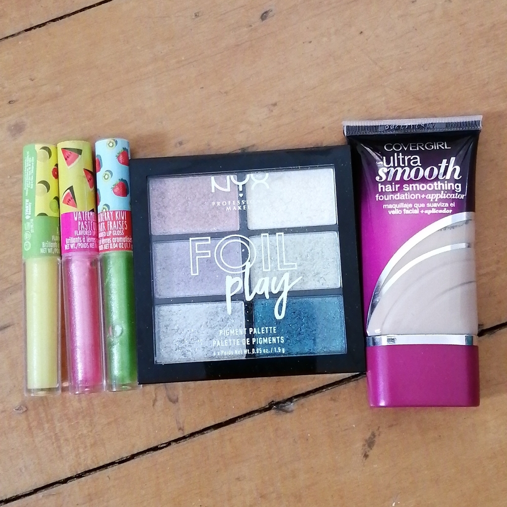 Makeup bundle